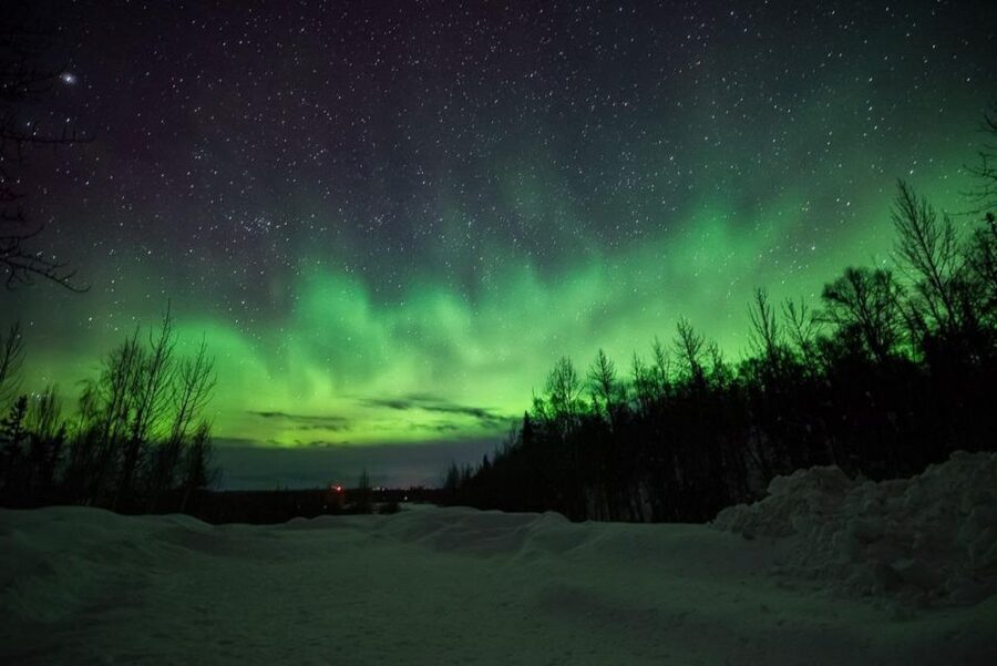 Anchorage: Aurora Borealis Northern Lights Photography Tour - The science lesson: why the aurora looks the way it does