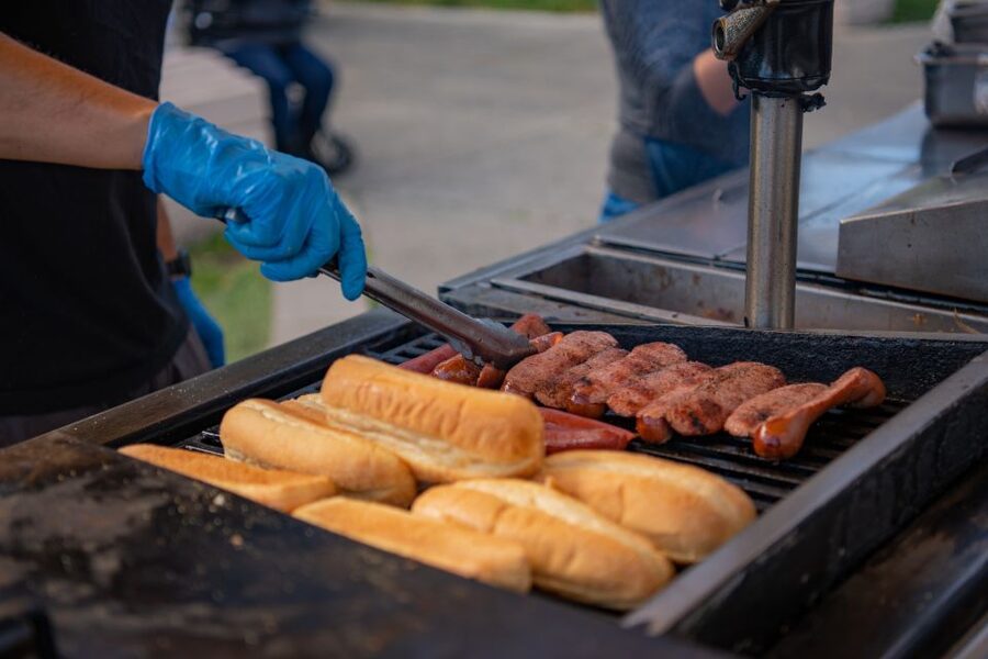 Anchorage: Guided Food and Sightseeing Tour by Van - Should You Book Alaskan Sights & Bites in Anchorage?