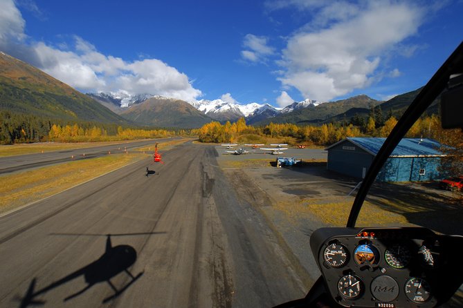 Anchorage Helicopter Flightseeing Tour (30 min) - Why this 30-minute flight works so well in Alaska