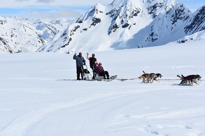 Anchorage Helicopter Glacier Dogsledding Tour - Small group size: why you’ll feel less rushed