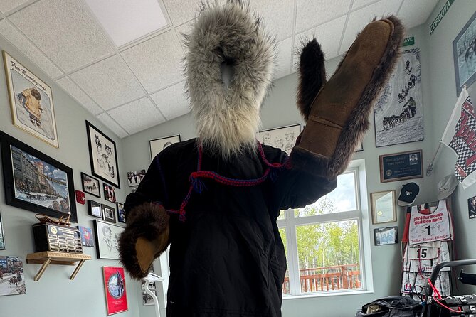 Anchorage's Authentic Dog Sledding Experience - Checking in at Tozier Track and settling into the clubhouse