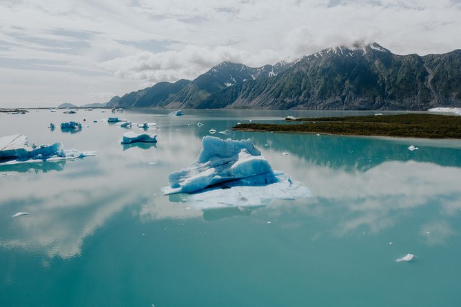 Bear Glacier Signature Helicopter Tour - Aialik Glacier and the sea: the dramatic drop you came for