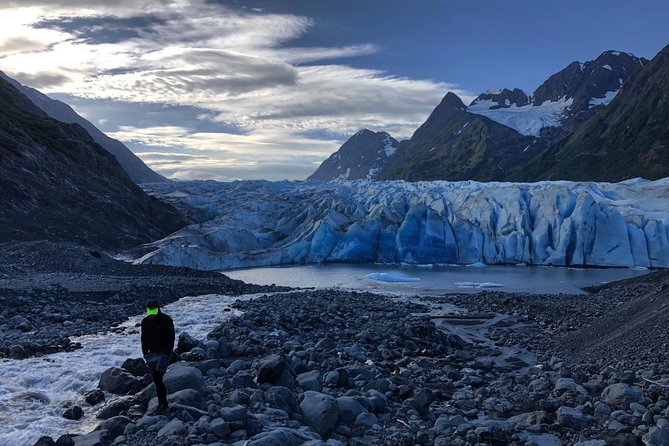 Glacier Blue Kayak & Grandview Tour - The Grandview train ride: a scenic payoff after the paddling