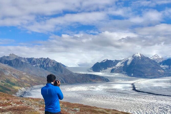 Grand Knik Helicopter Tour - 2 hours 3 landings - ANCHORAGE AREA - Glacier walking with your guide: what makes it more than sightseeing