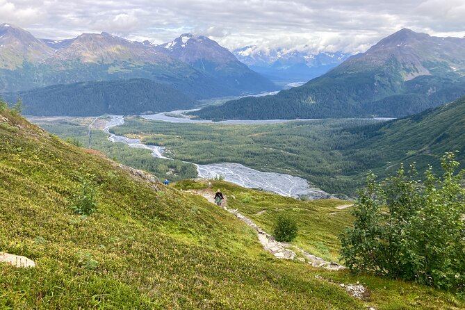 Harding Icefield Trail Hiking Tour - Lunch, small extras, and how the day stays manageable