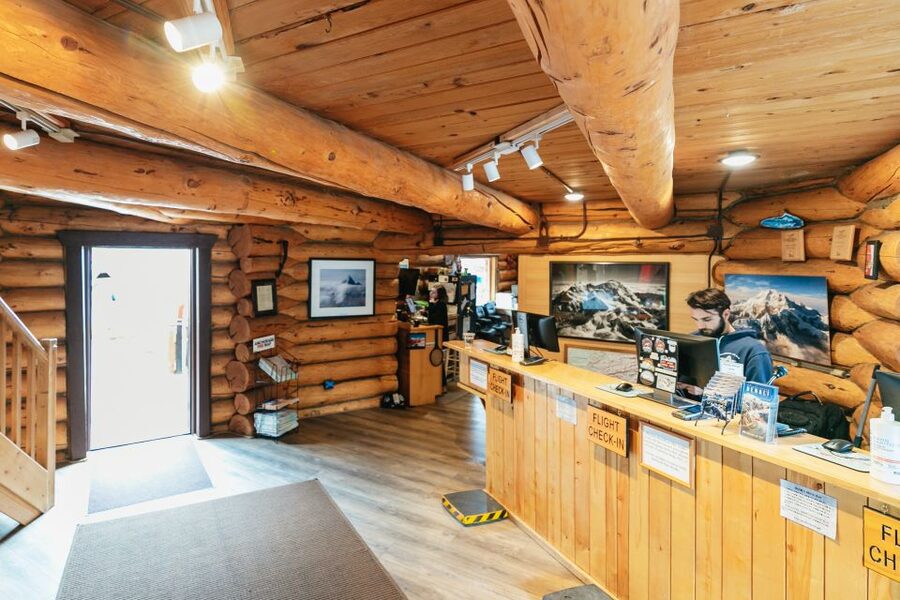 Talkeetna: Grand Denali Flight with Optional Glacier Landing - Optional Glacier Landing: 30 Minutes to Walk Among the Peaks