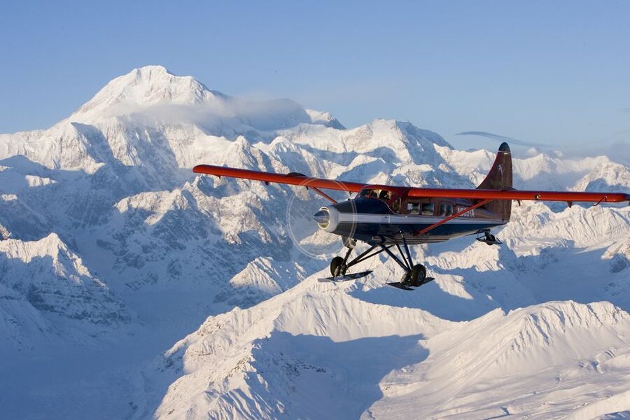 Talkeetna: Southside Explorer with Optional Glacier Landing - The First Big View: Great Gorge and Ruth Glacier from the Skies
